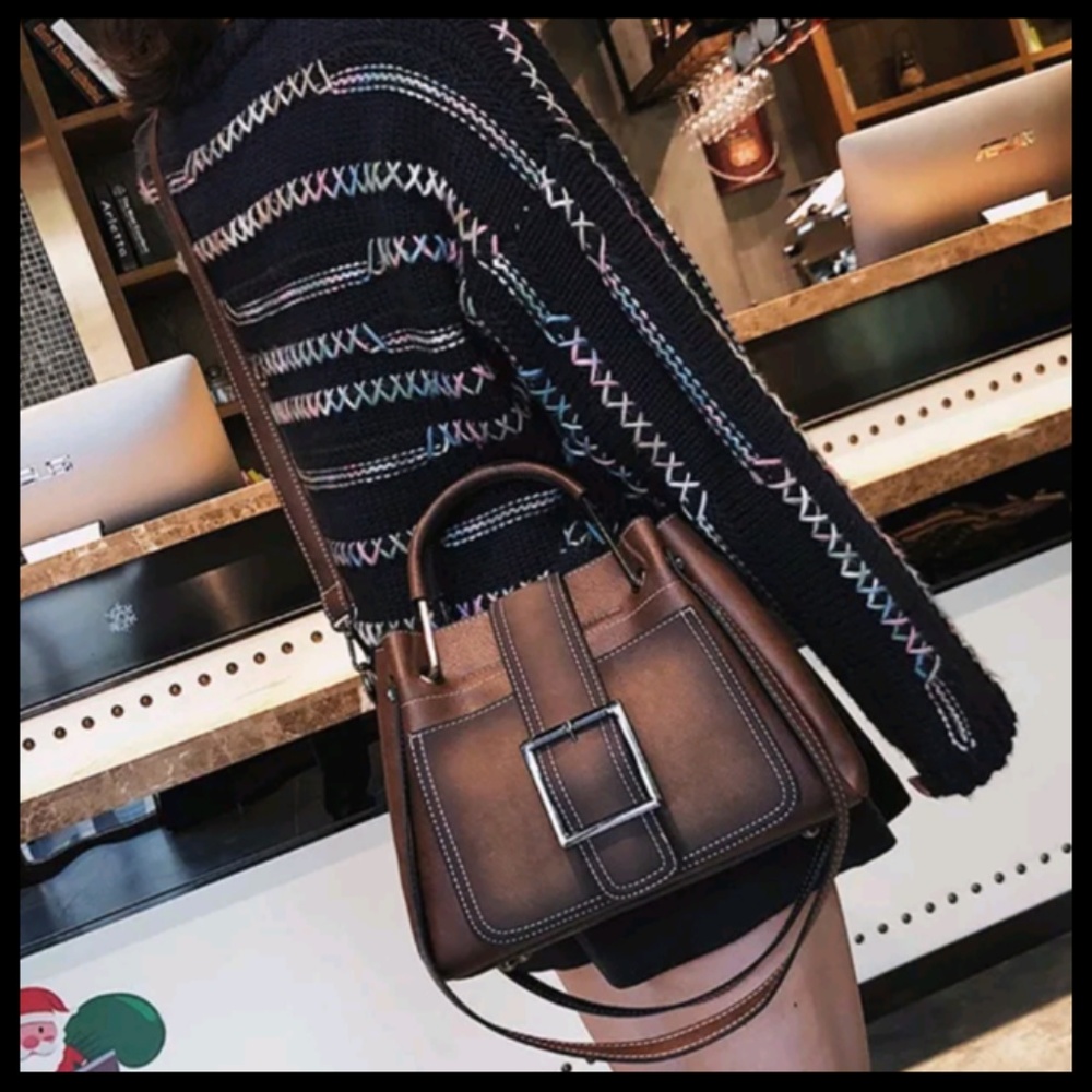 #NEW TURIN Crossbody A - Picture 3 of 8